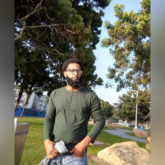 Meet your Posher, Billion - Picture 2 of 7